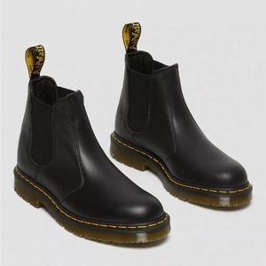 Doc Marten 2976 Slip Resistant Leather Chelsea Boots